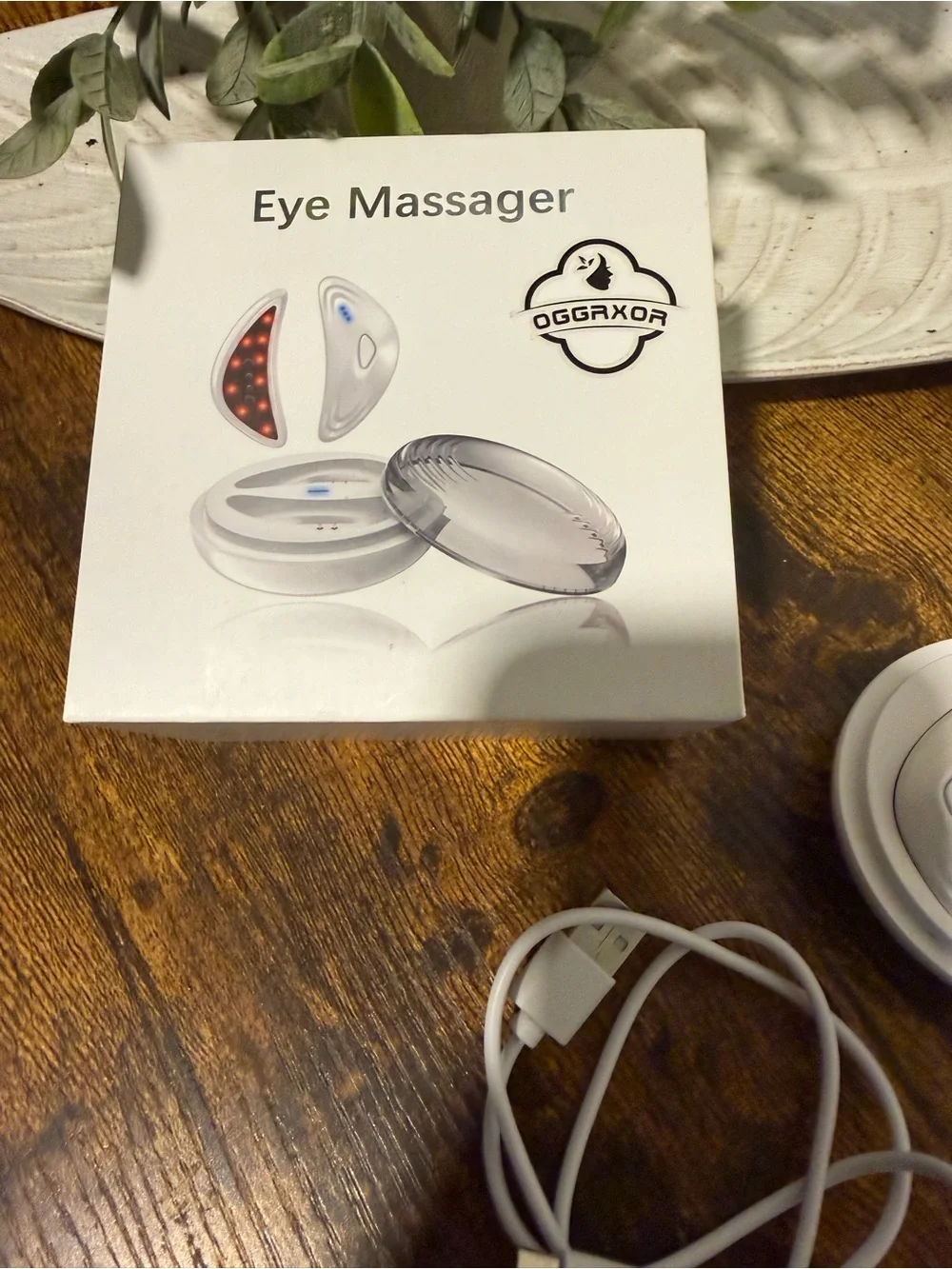 Eye Massager Device with Red Gel Pads